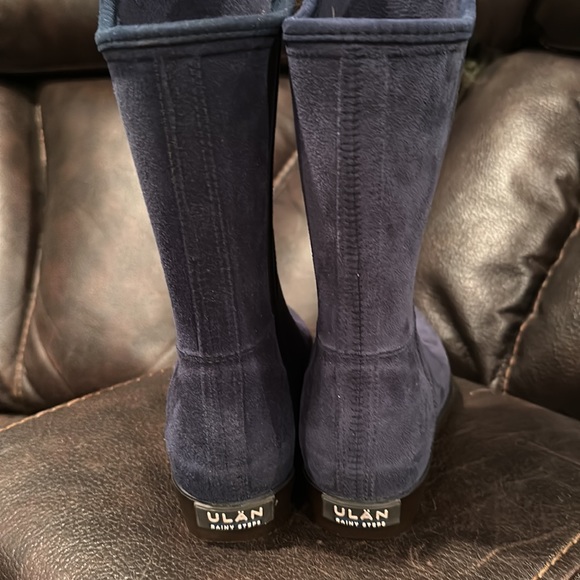 Ulan Rain Boots Rainy Steps Blue. Size 6 “Loralee”. Gently used. Great shape - Picture 4 of 6